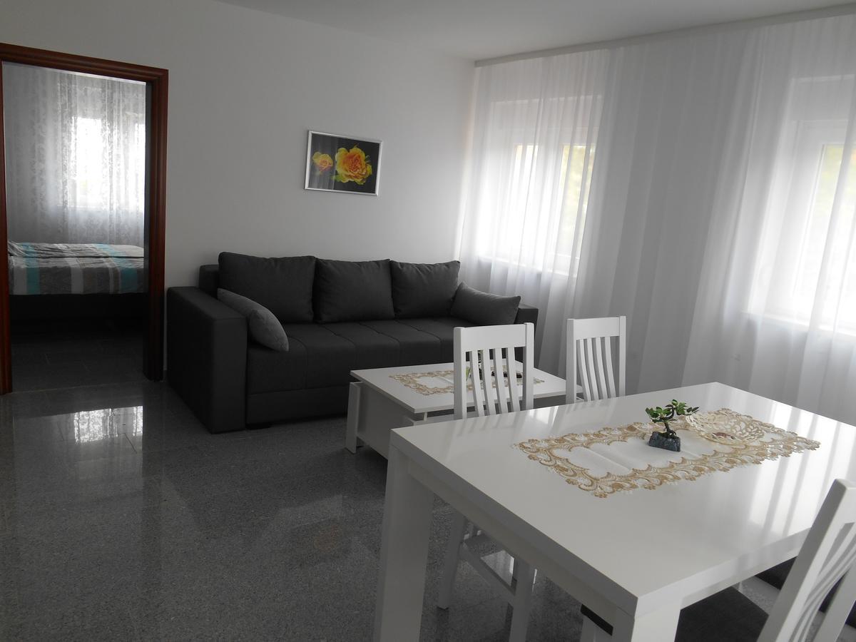 Apartments Diana Šmrika Dış mekan fotoğraf